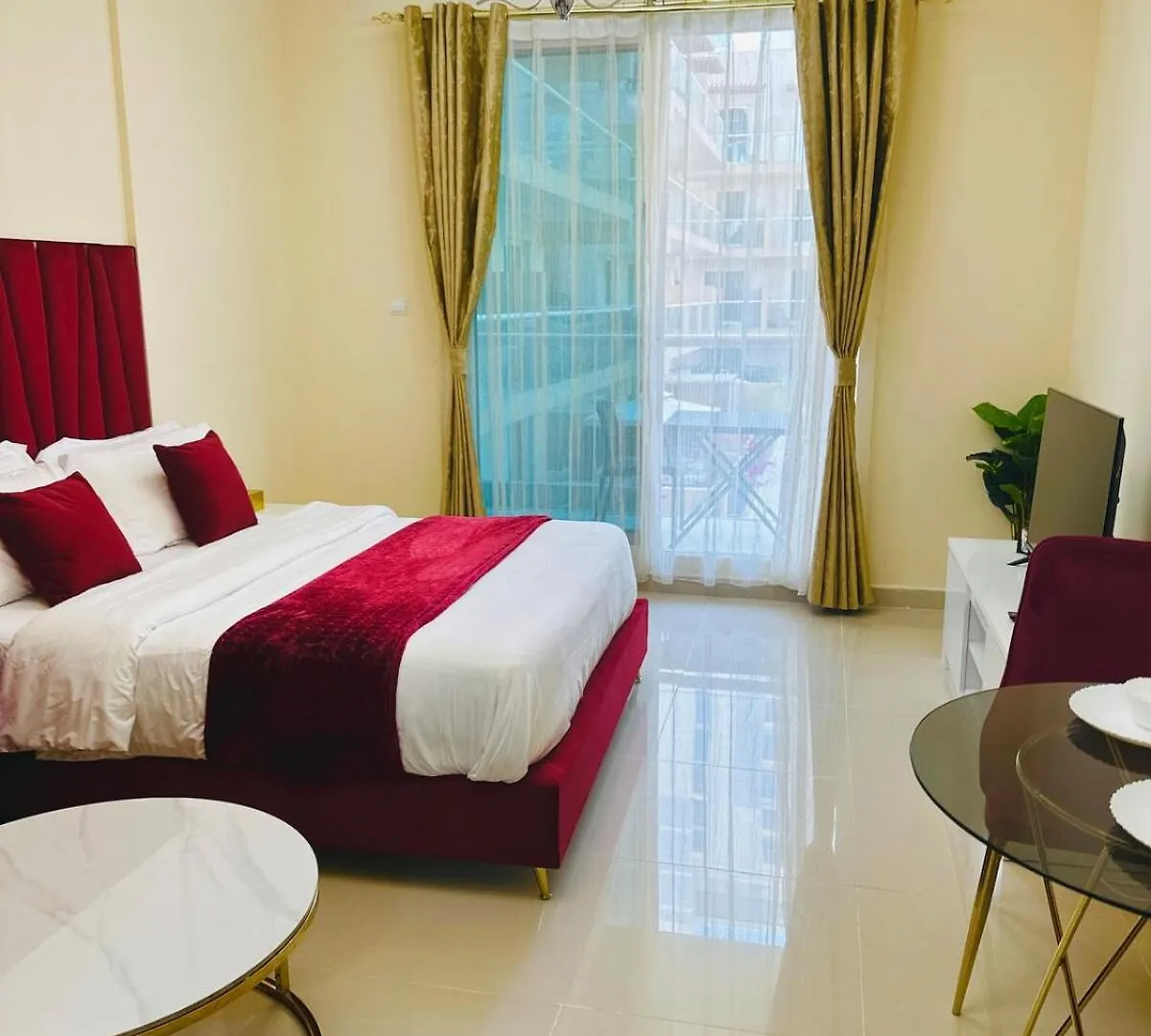 Comfy Studio In Jvc Great Location Fast Wi-Fi Dubai Apartment