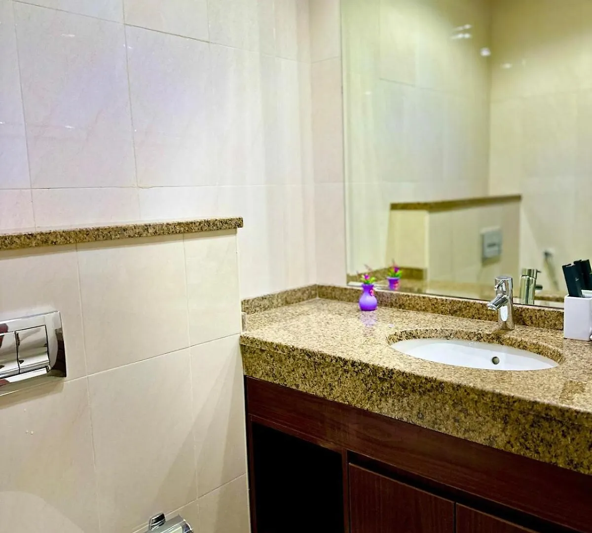Comfy Studio In Jvc Great Location Fast Wi-Fi Dubai 0*,  United Arab Emirates